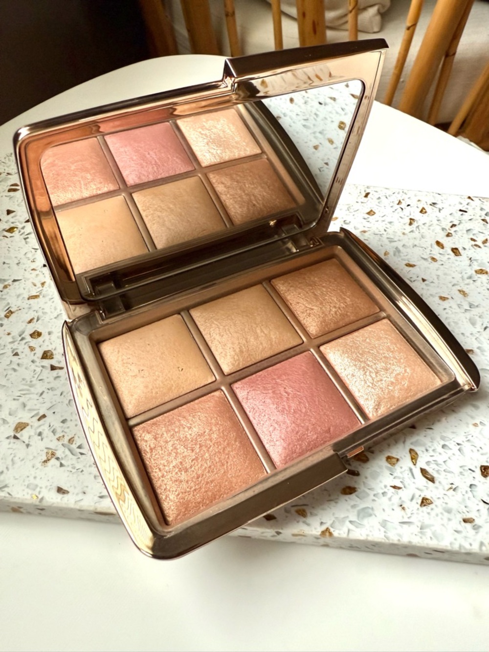 Hourglass Ambient Lighting Edit Unlocked Face Palette